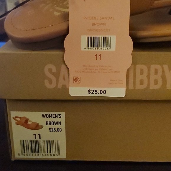 Sandals - Picture 3 of 3